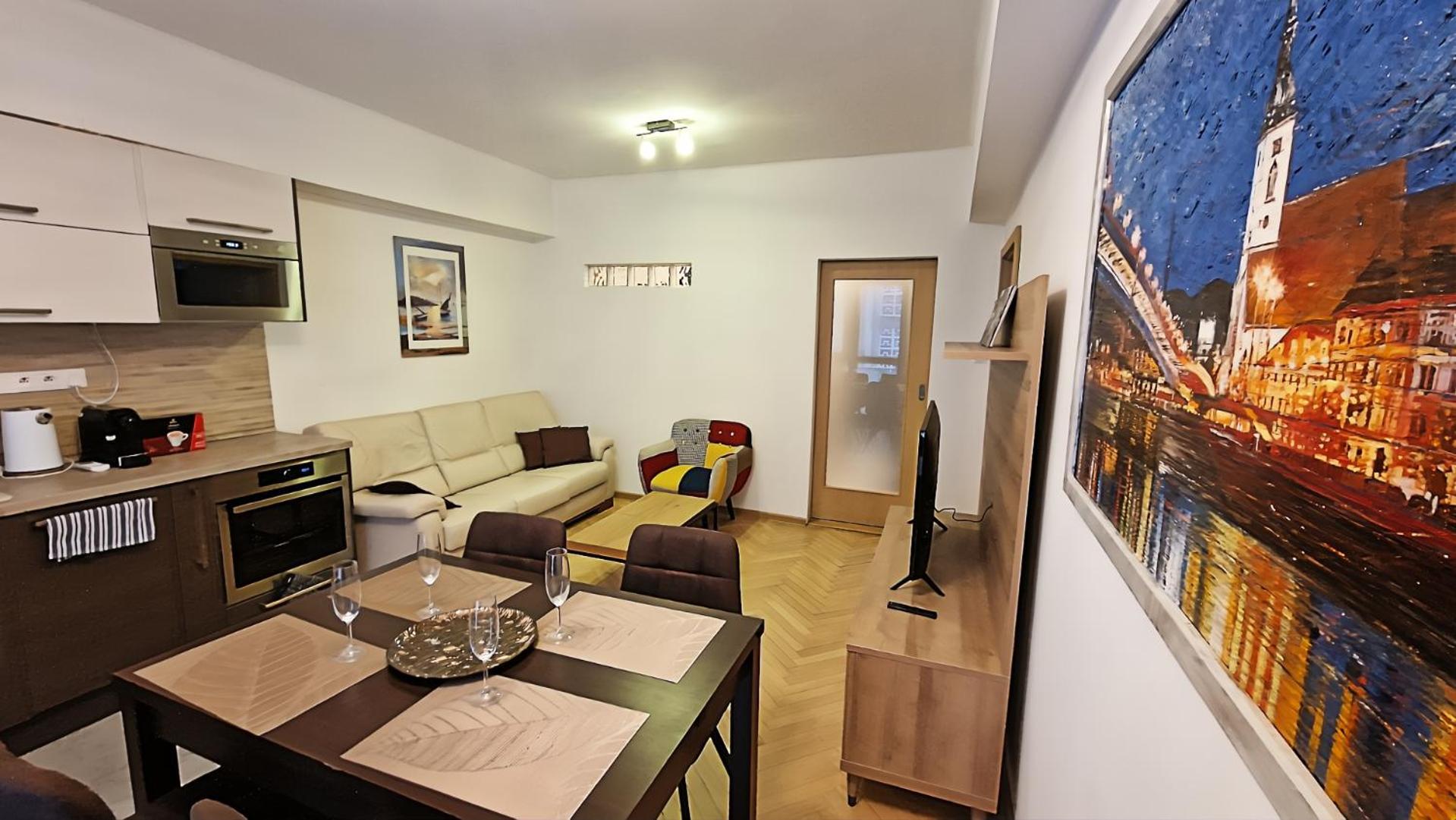 3 Room City Center Apartment By Bratislavatrip Экстерьер фото
